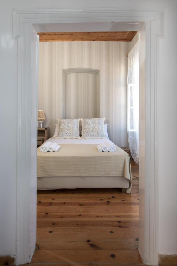 Neoclassical Manor House Poros Town Exterior foto